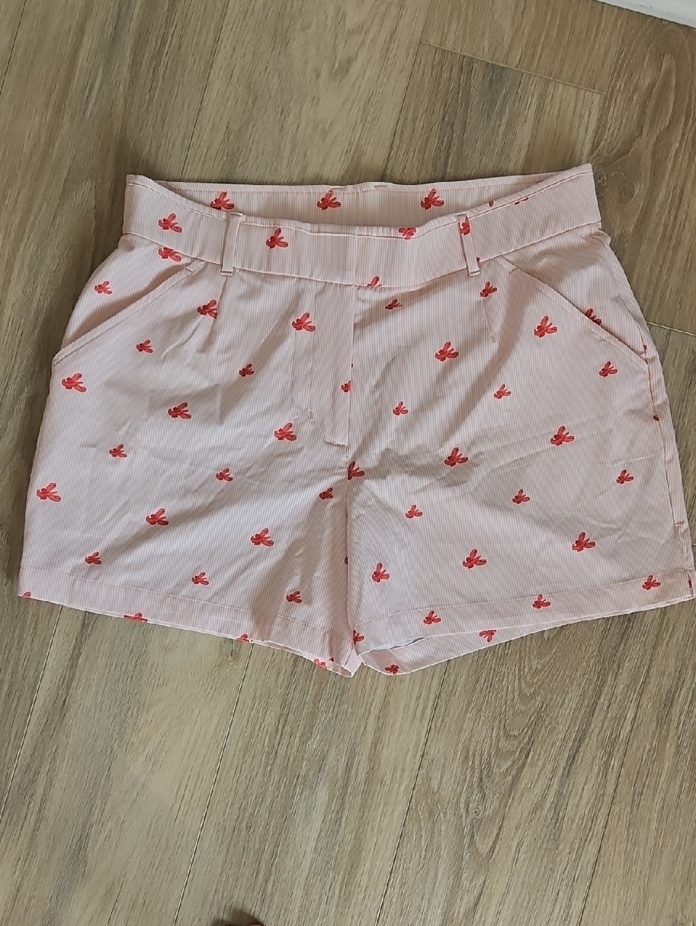 Nike Pink Golf Shorts with Red Lobster Embroidery Size XL